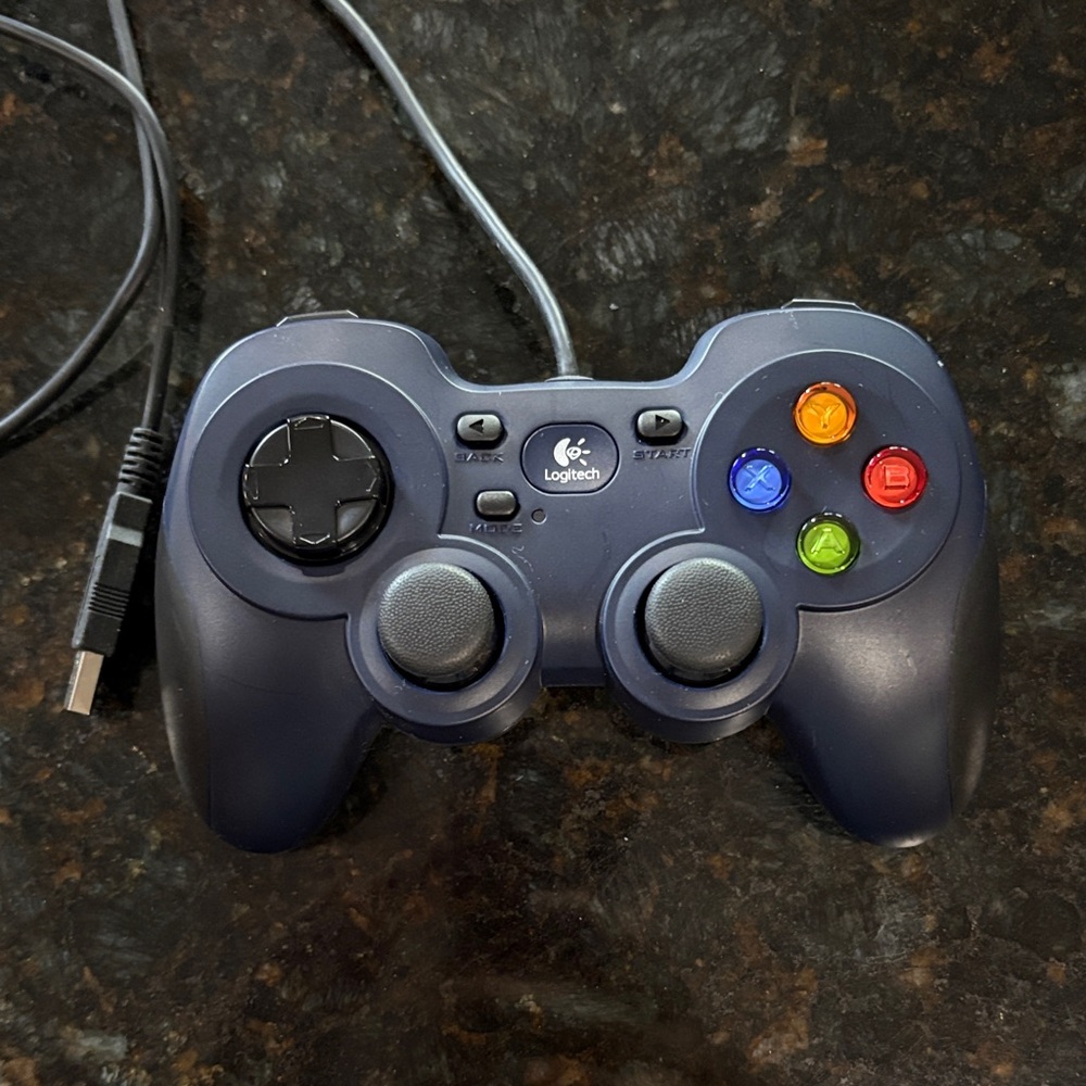 Logitech Wired Controller - black/Blue with Multicolor Buttons
